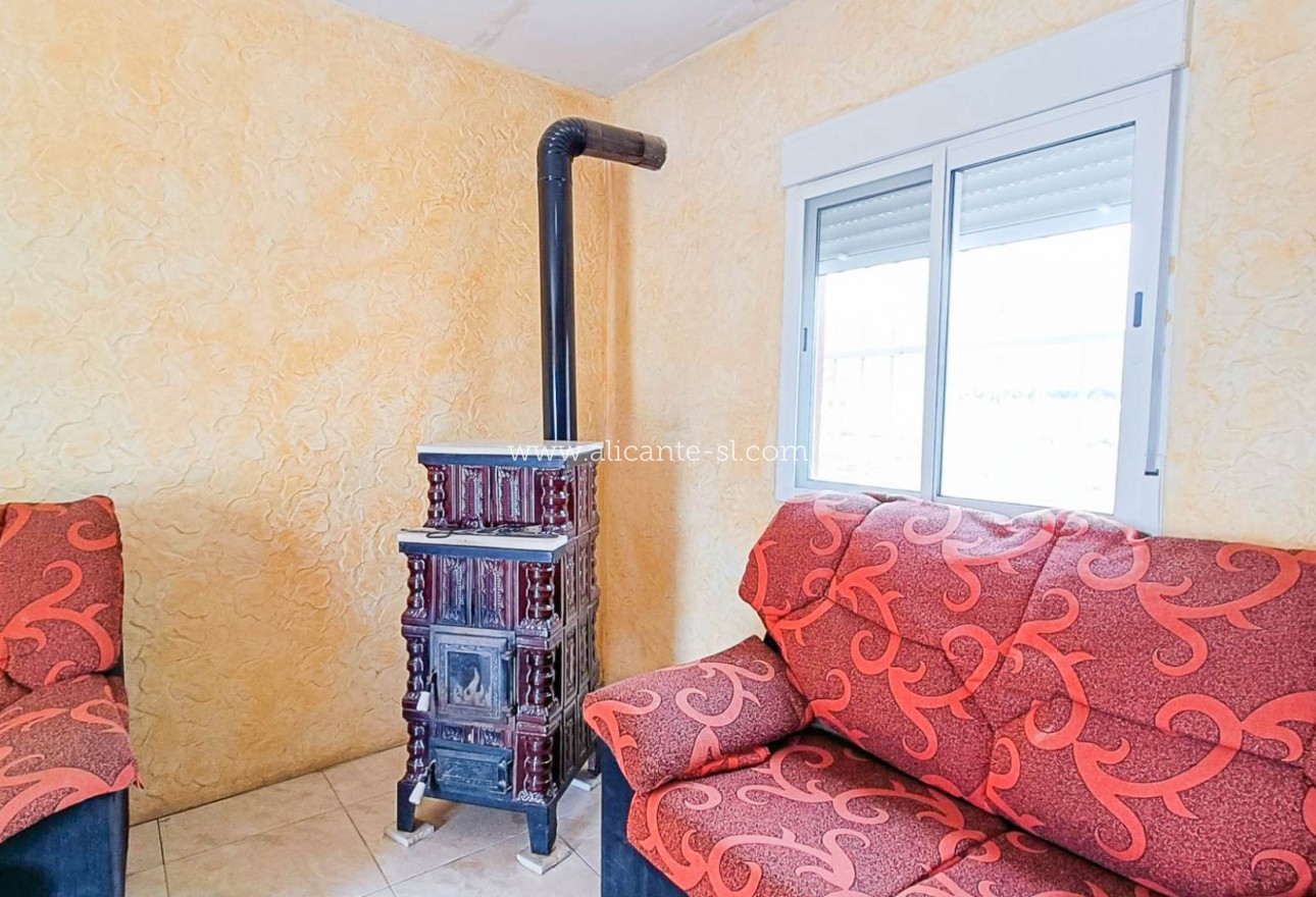 Sale - Villa  - Hondón de las Nieves