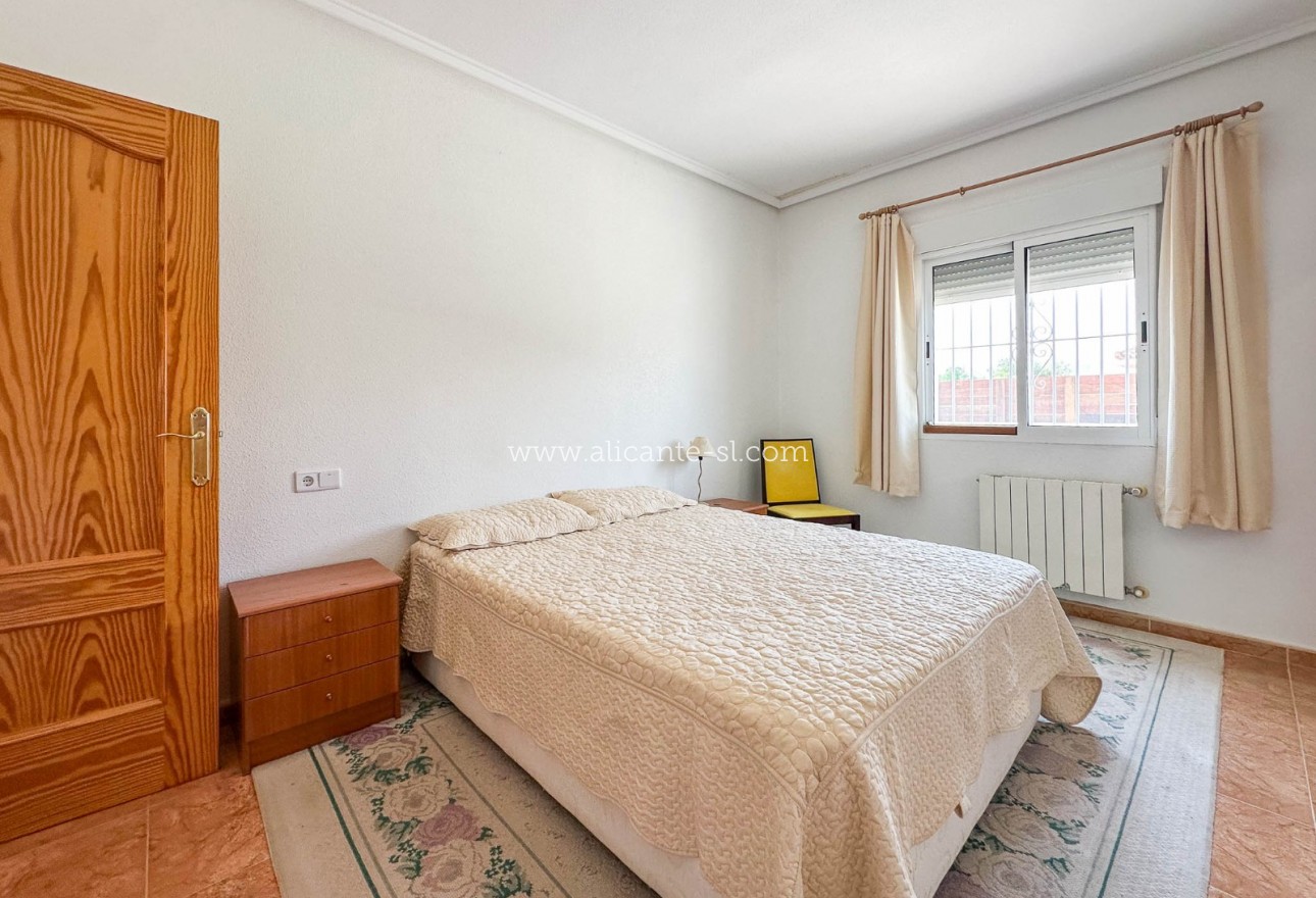 Sale - Villa  - Hondón de los Fráiles