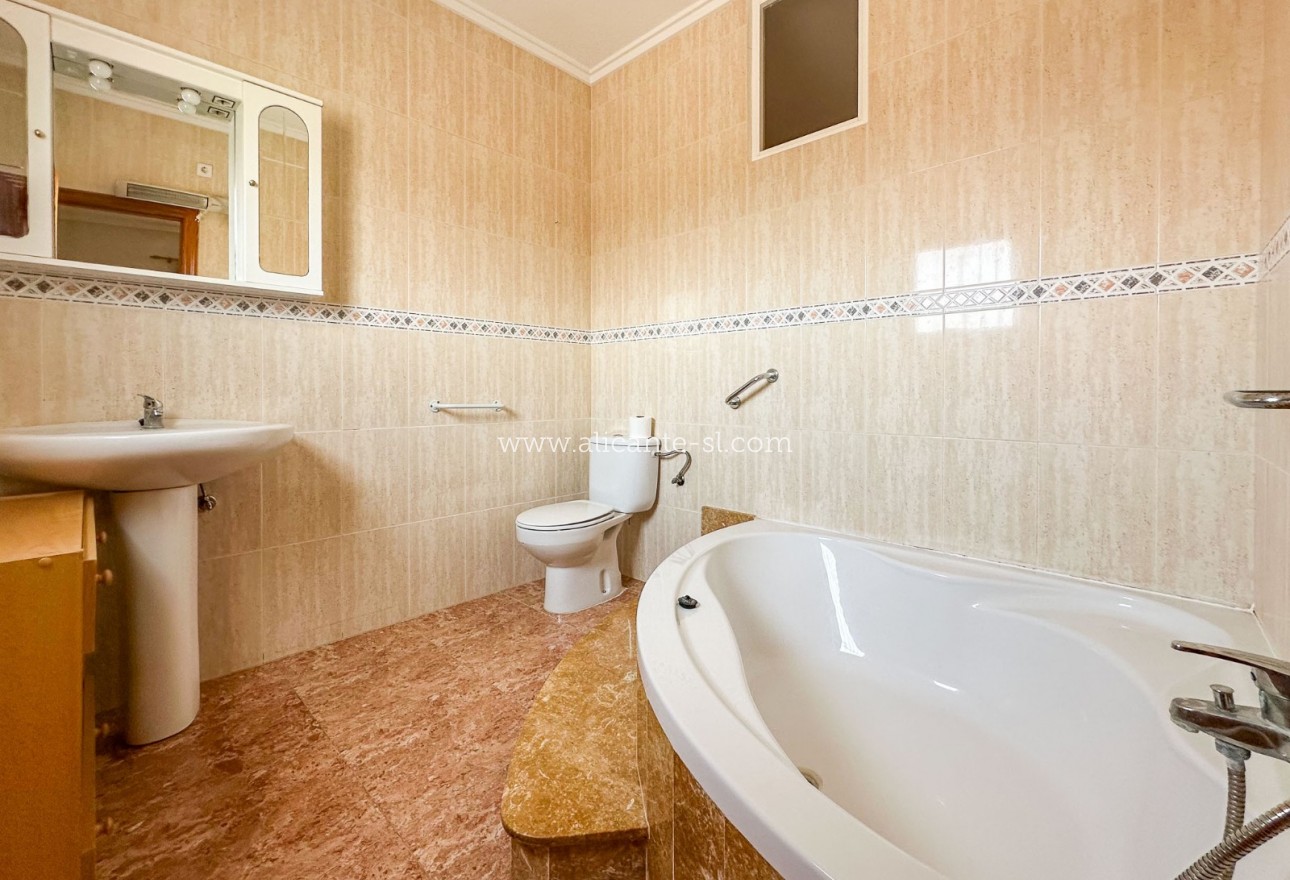 Sale - Villa  - Hondón de los Fráiles