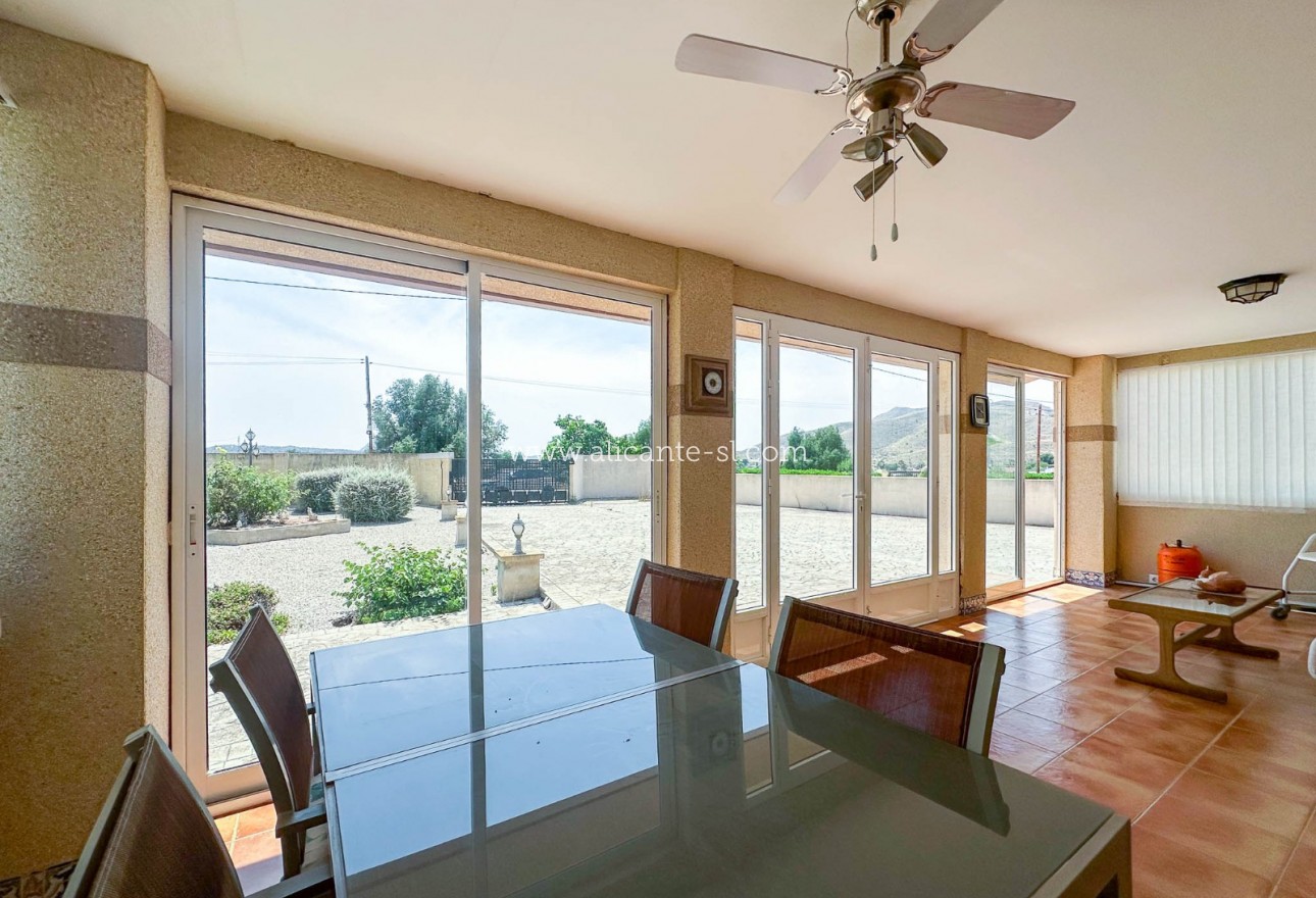 Sale - Villa  - Hondón de los Fráiles