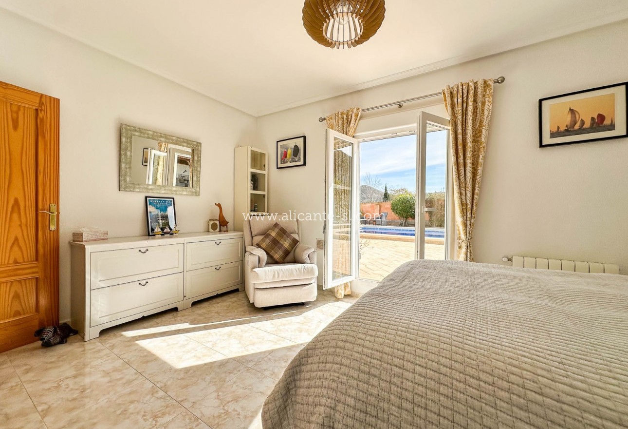 Sale - Villa  - Hondón de los Fráiles