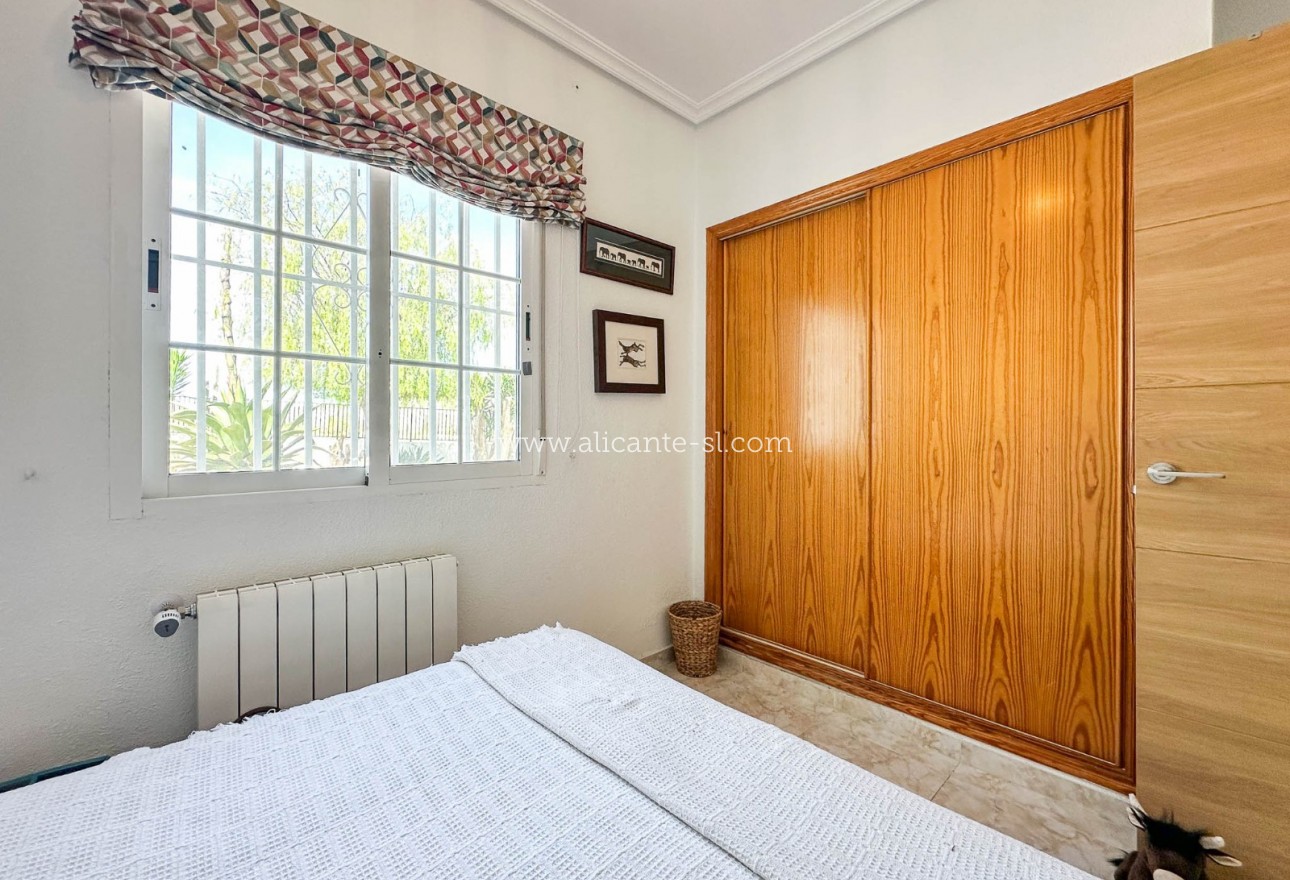 Sale - Villa  - Hondón de los Fráiles