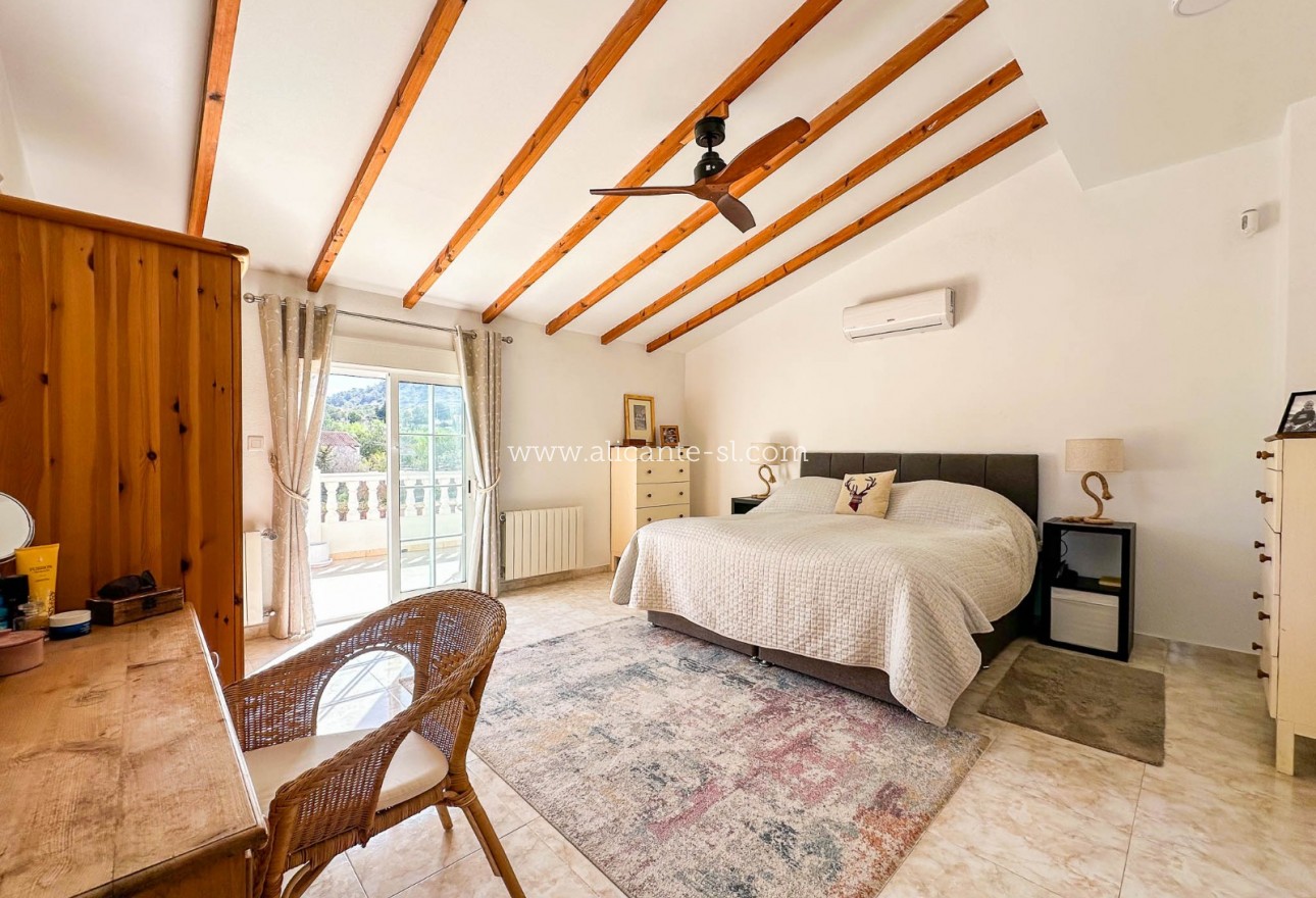 Sale - Villa  - Hondón de los Fráiles