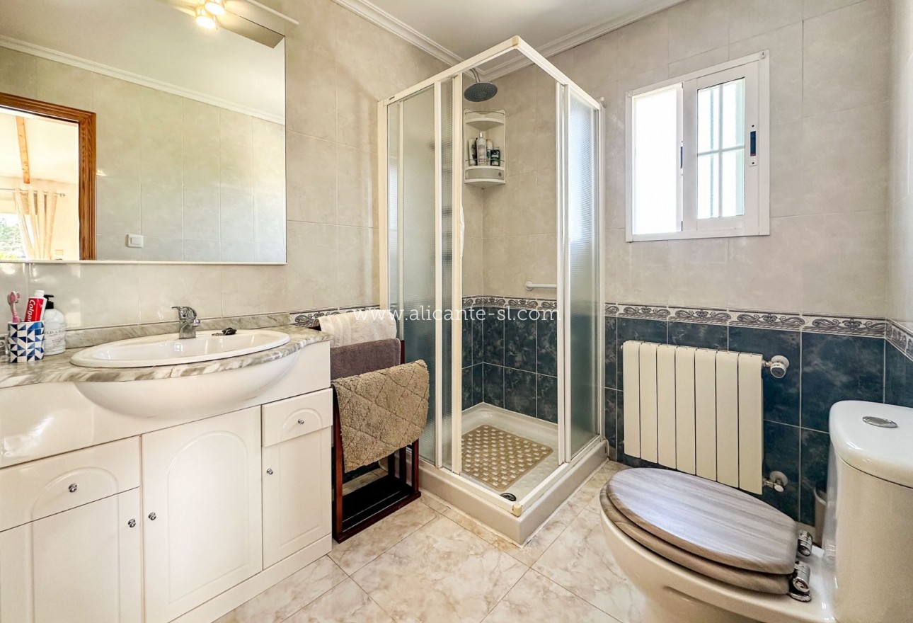 Sale - Villa  - Hondón de los Fráiles