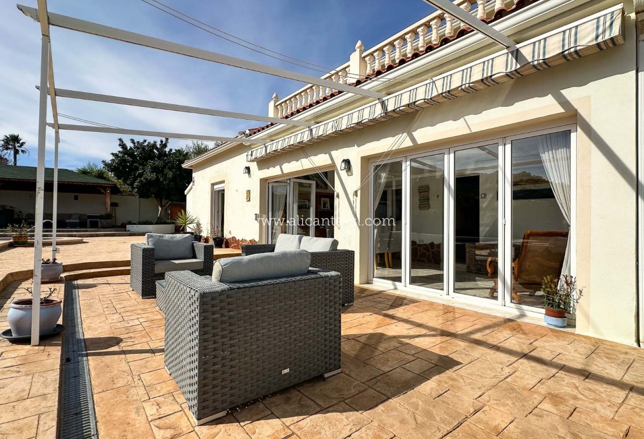 Sale - Villa  - Hondón de los Fráiles