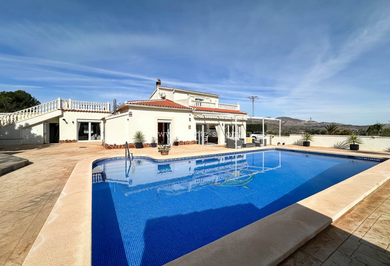 Sale - Villa  - Hondón de los Fráiles