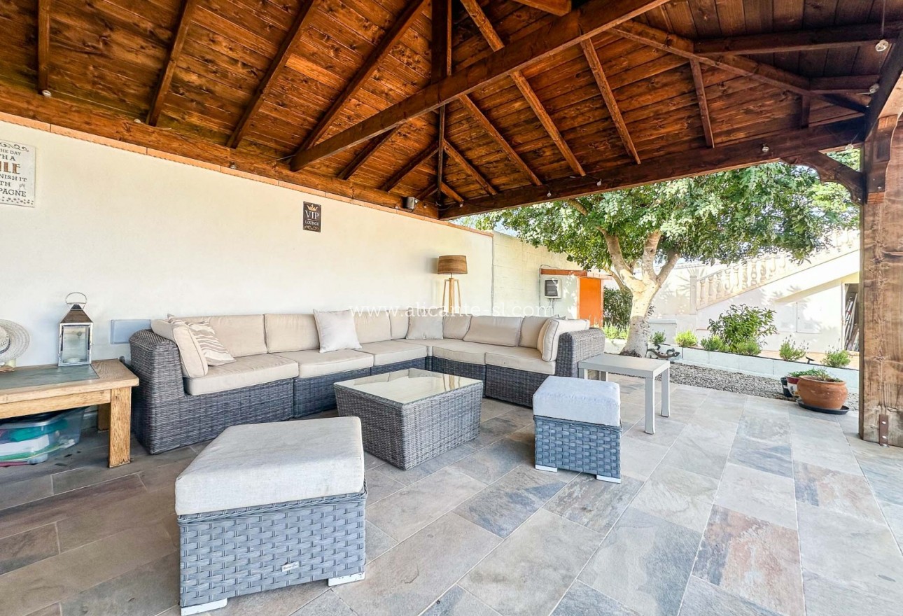 Sale - Villa  - Hondón de los Fráiles