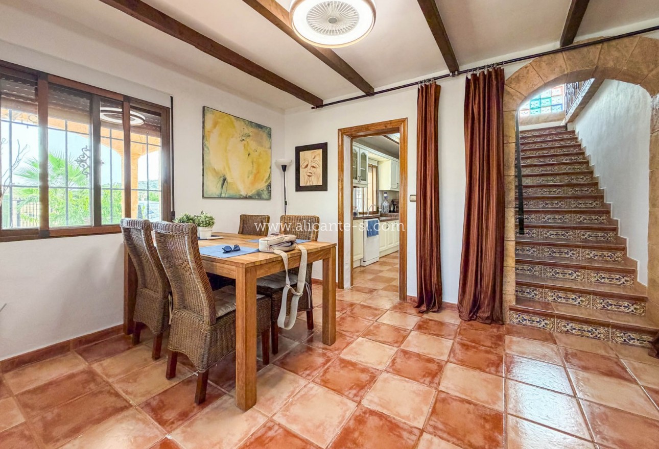 Sale - Villa  - Hondón de los Fráiles
