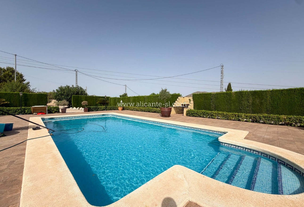 Sale - Villa  - Hondón de los Fráiles