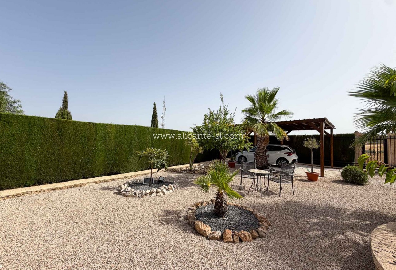 Sale - Villa  - Hondón de los Fráiles
