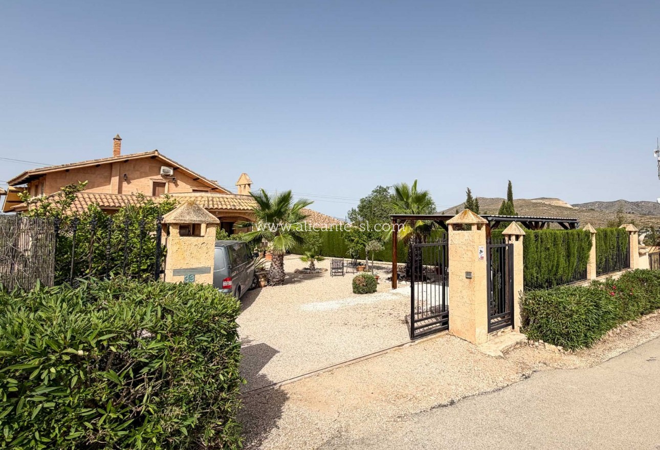 Sale - Villa  - Hondón de los Fráiles