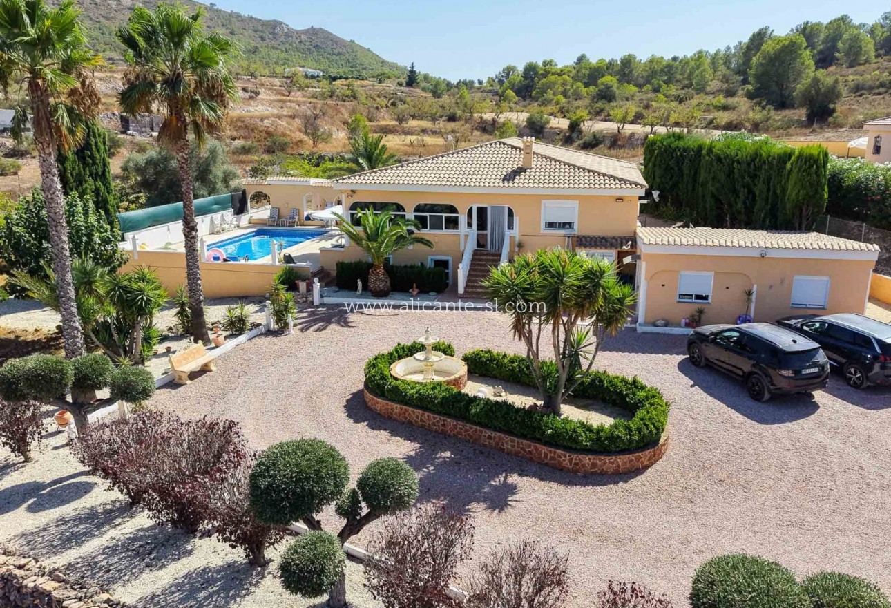 Sale - Villa  - Hondón de los Fráiles