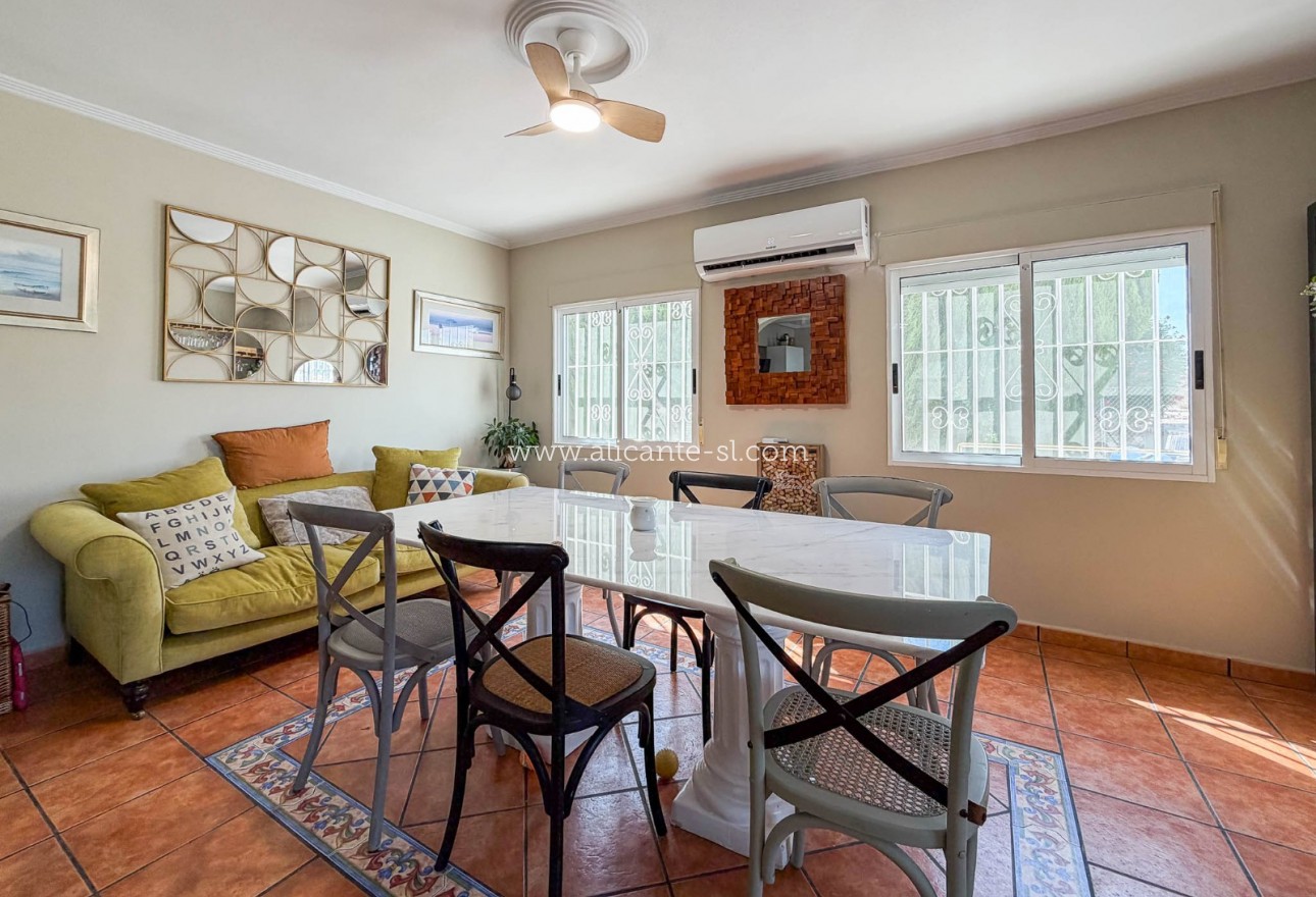 Sale - Villa  - Hondón de los Fráiles