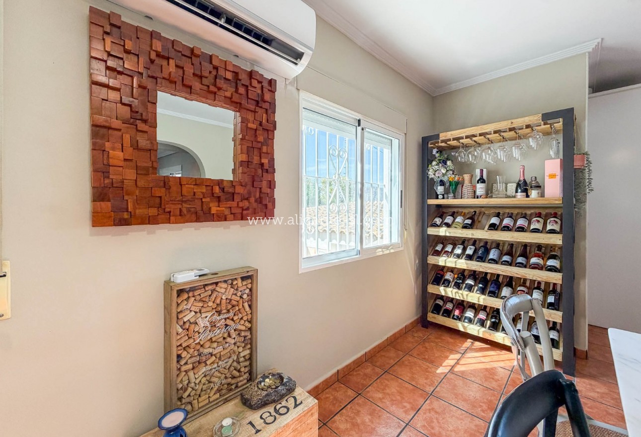 Sale - Villa  - Hondón de los Fráiles