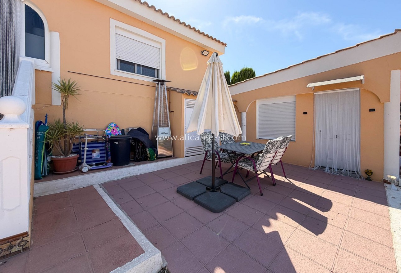 Sale - Villa  - Hondón de los Fráiles