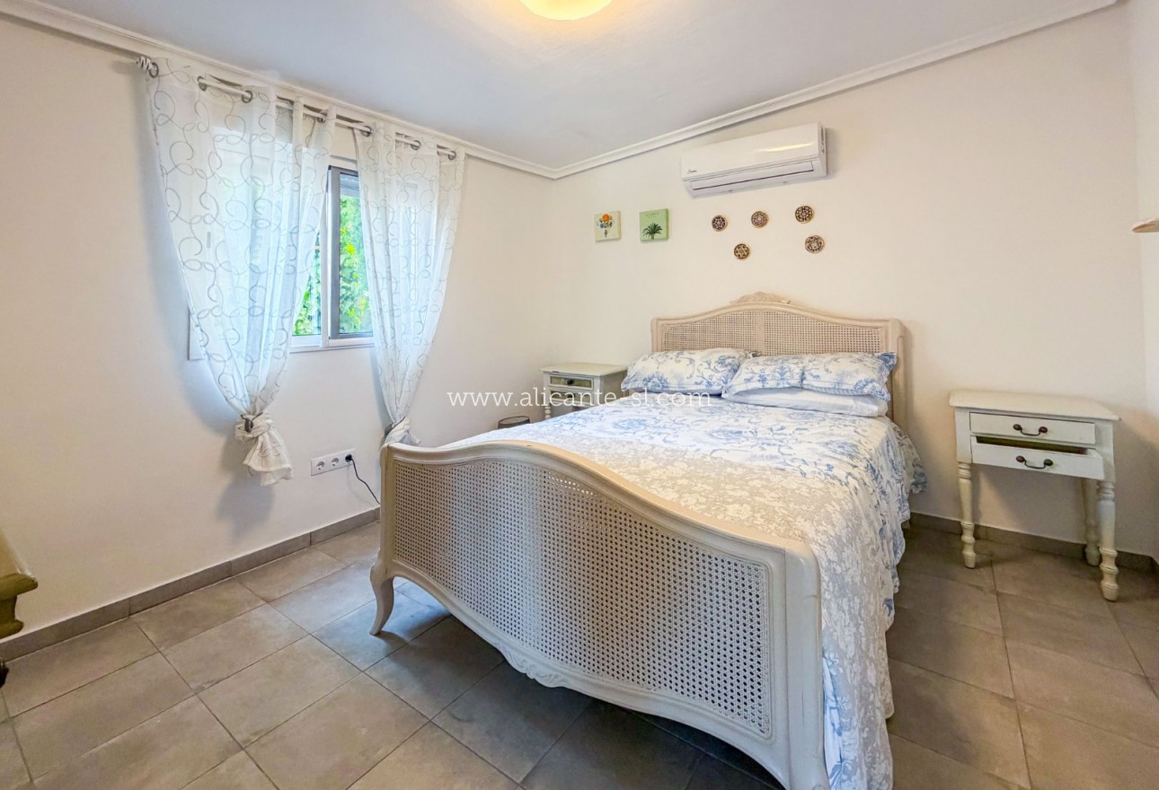 Sale - Villa  - Hondón de los Fráiles