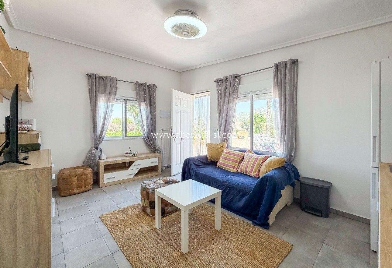 Sale - Villa  - Hondón de los Fráiles