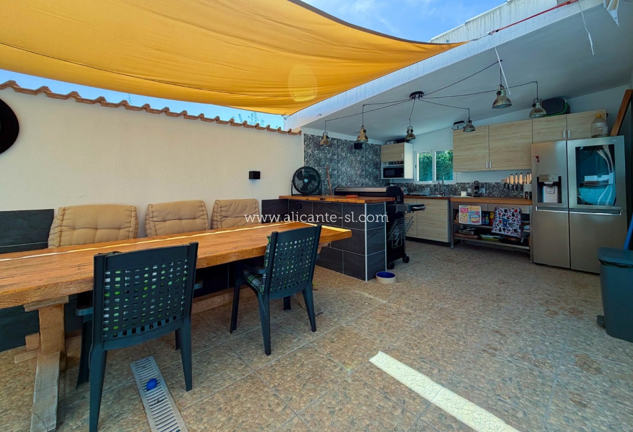 Sale - Villa  - Hondón de los Fráiles