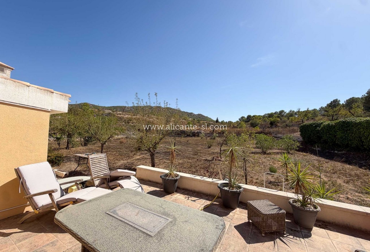 Sale - Villa  - Hondón de los Fráiles