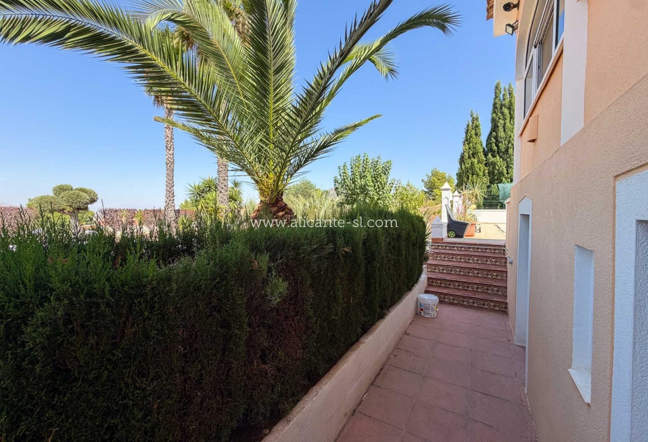 Sale - Villa  - Hondón de los Fráiles