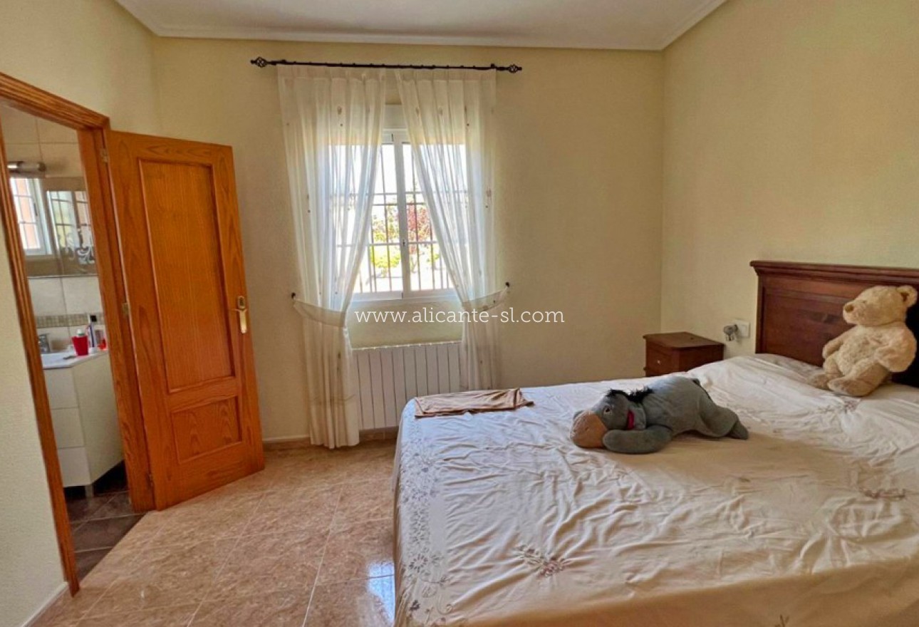 Sale - Villa  - Hondón de los Fráiles