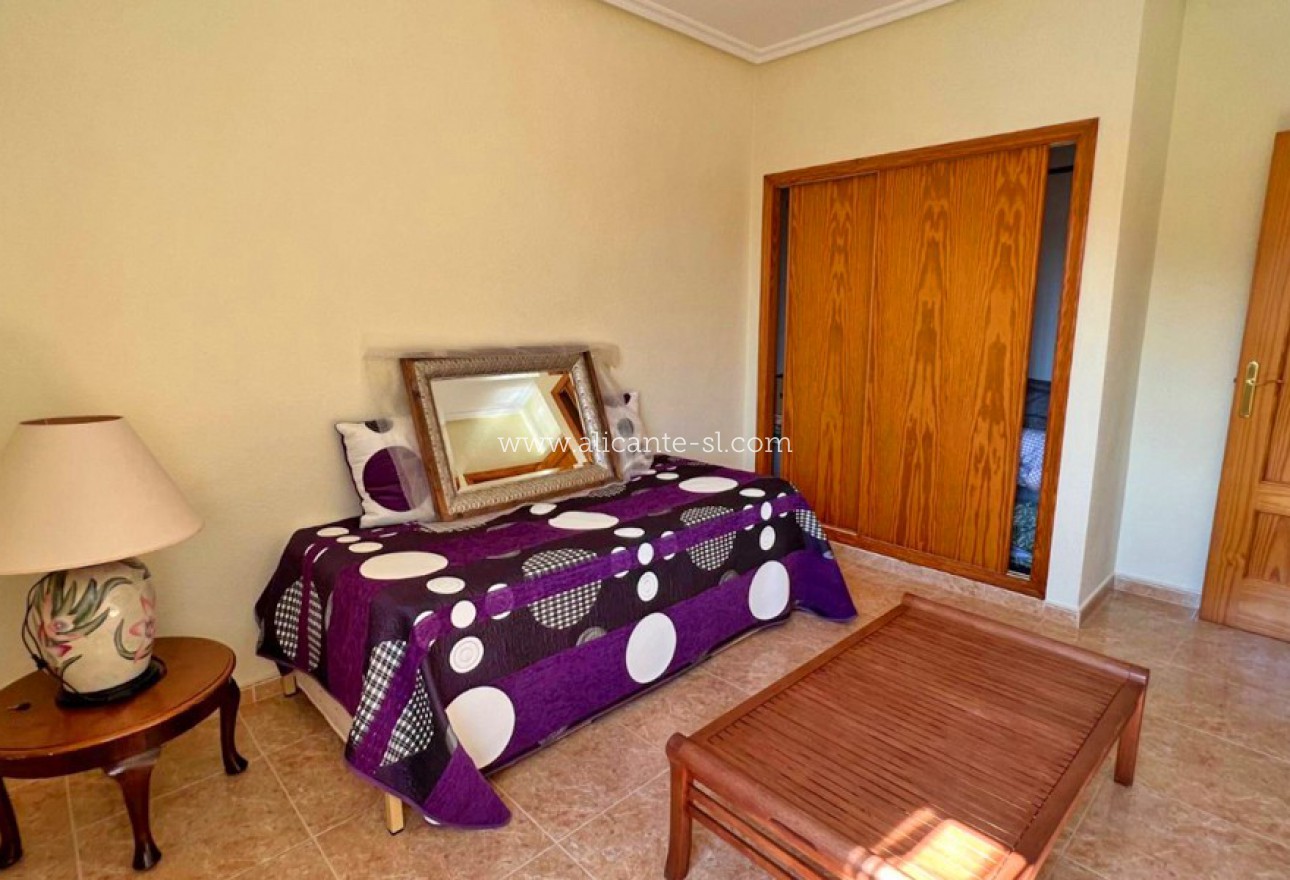 Sale - Villa  - Hondón de los Fráiles