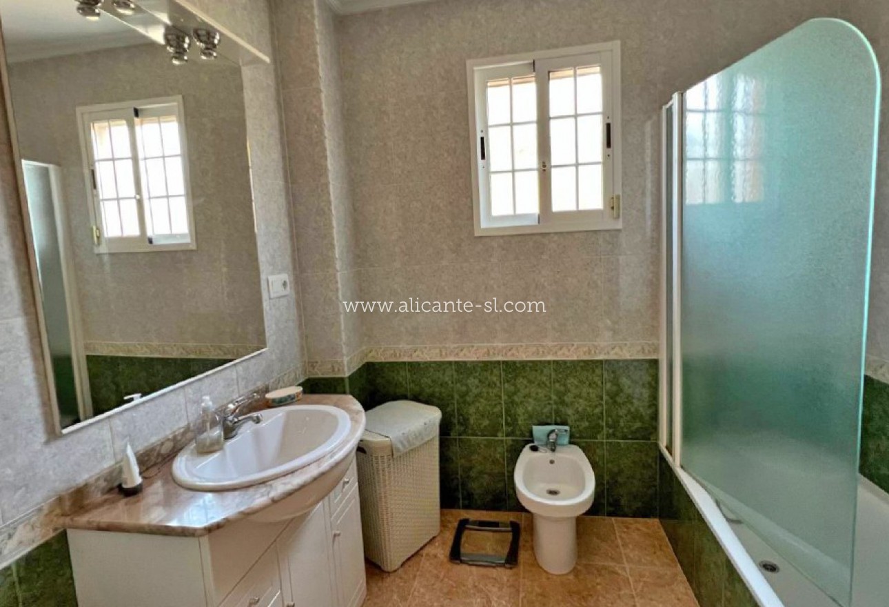 Sale - Villa  - Hondón de los Fráiles