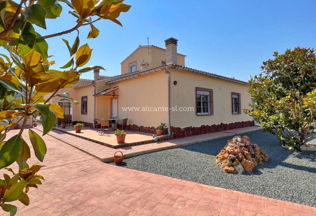 Sale - Villa  - Hondón de los Fráiles