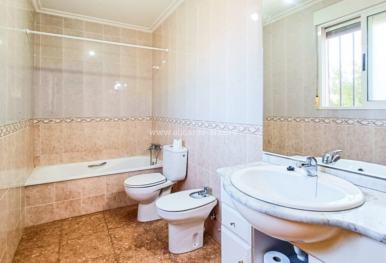 Sale - Villa  - Hondón de los Fráiles