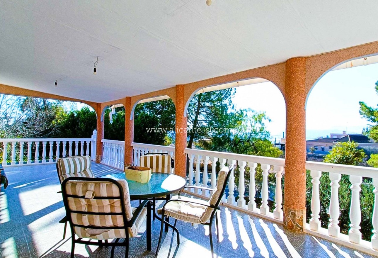 Sale - Villa  - La Romana