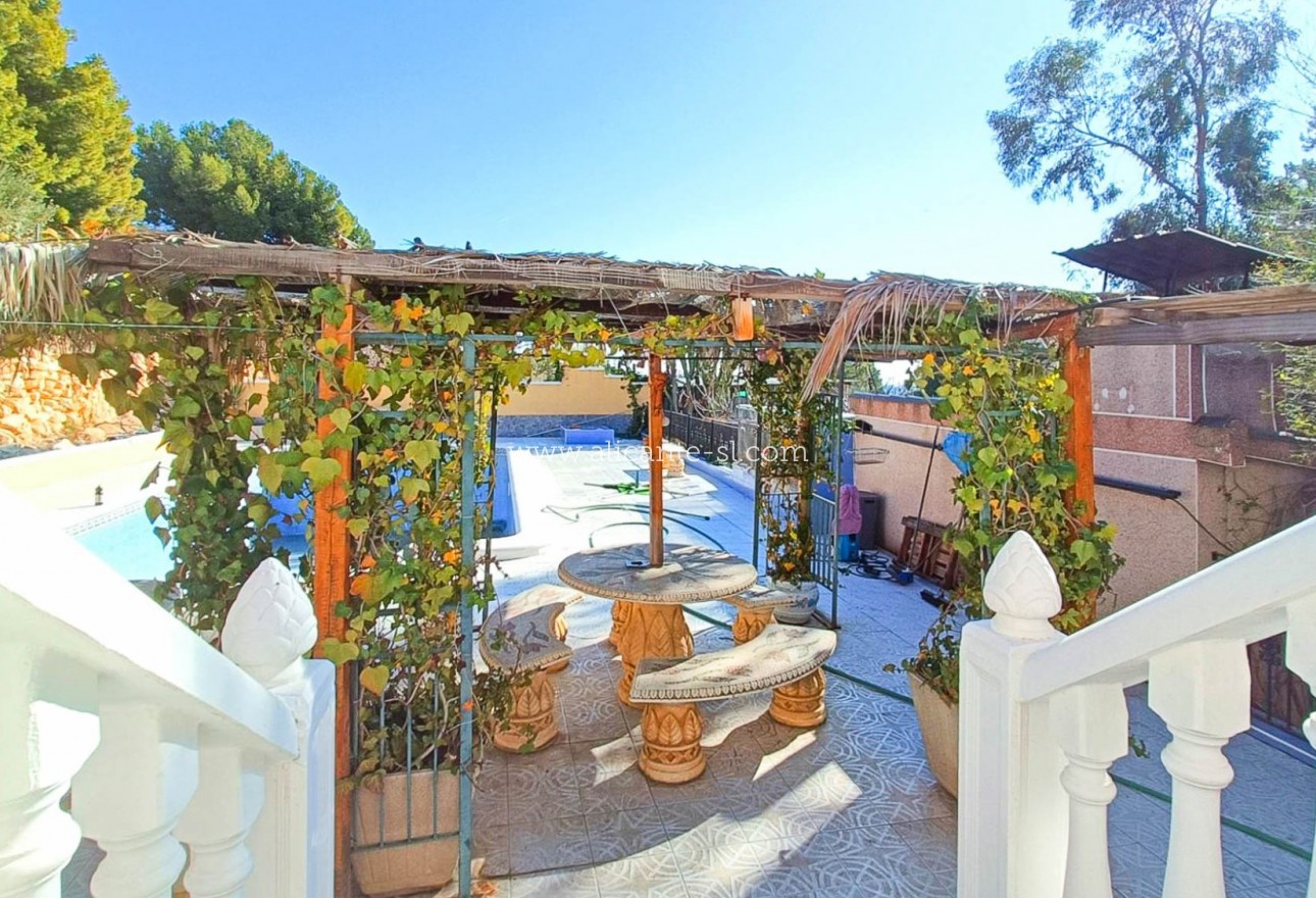 Sale - Villa  - La Romana