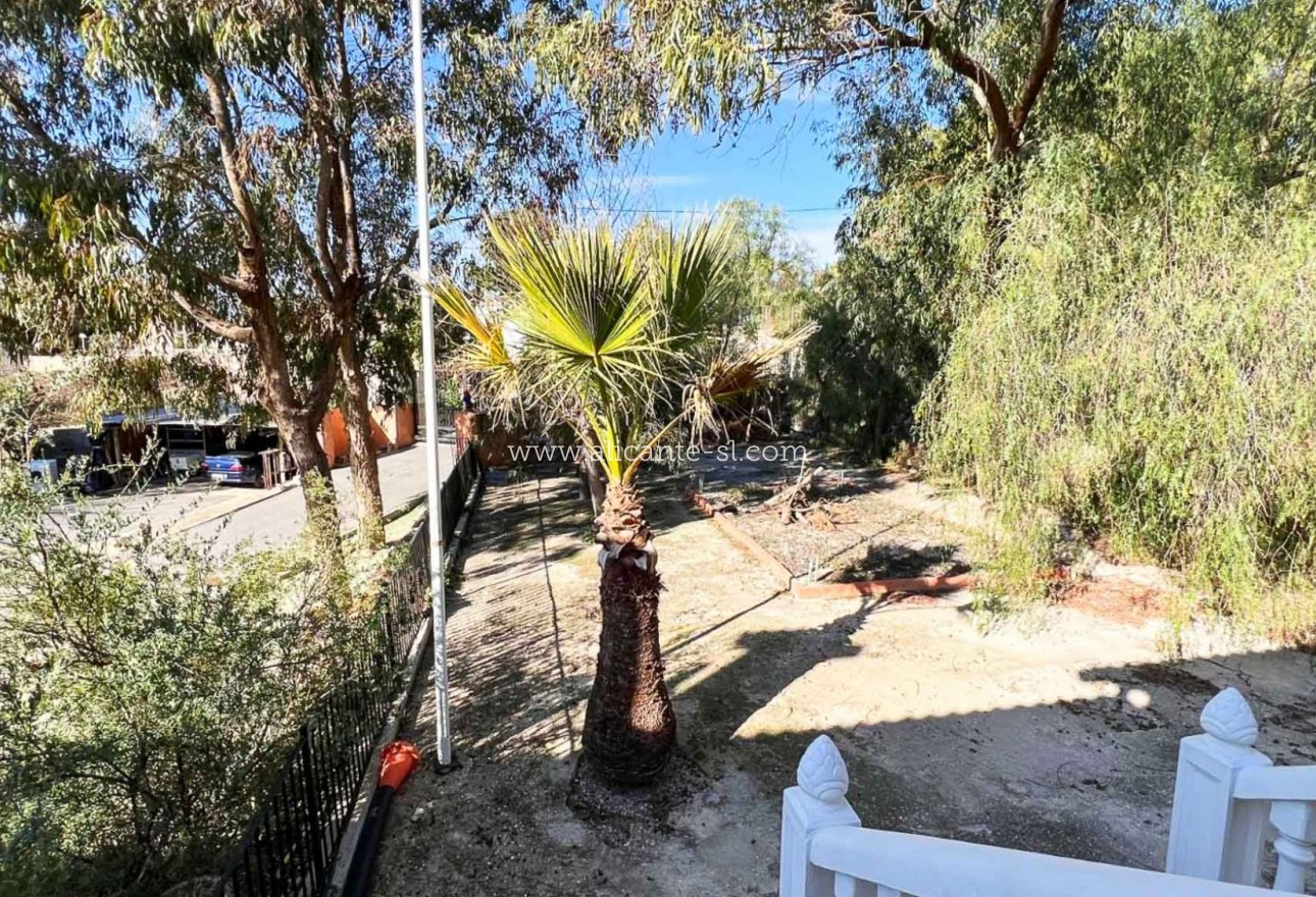 Sale - Villa  - La Romana