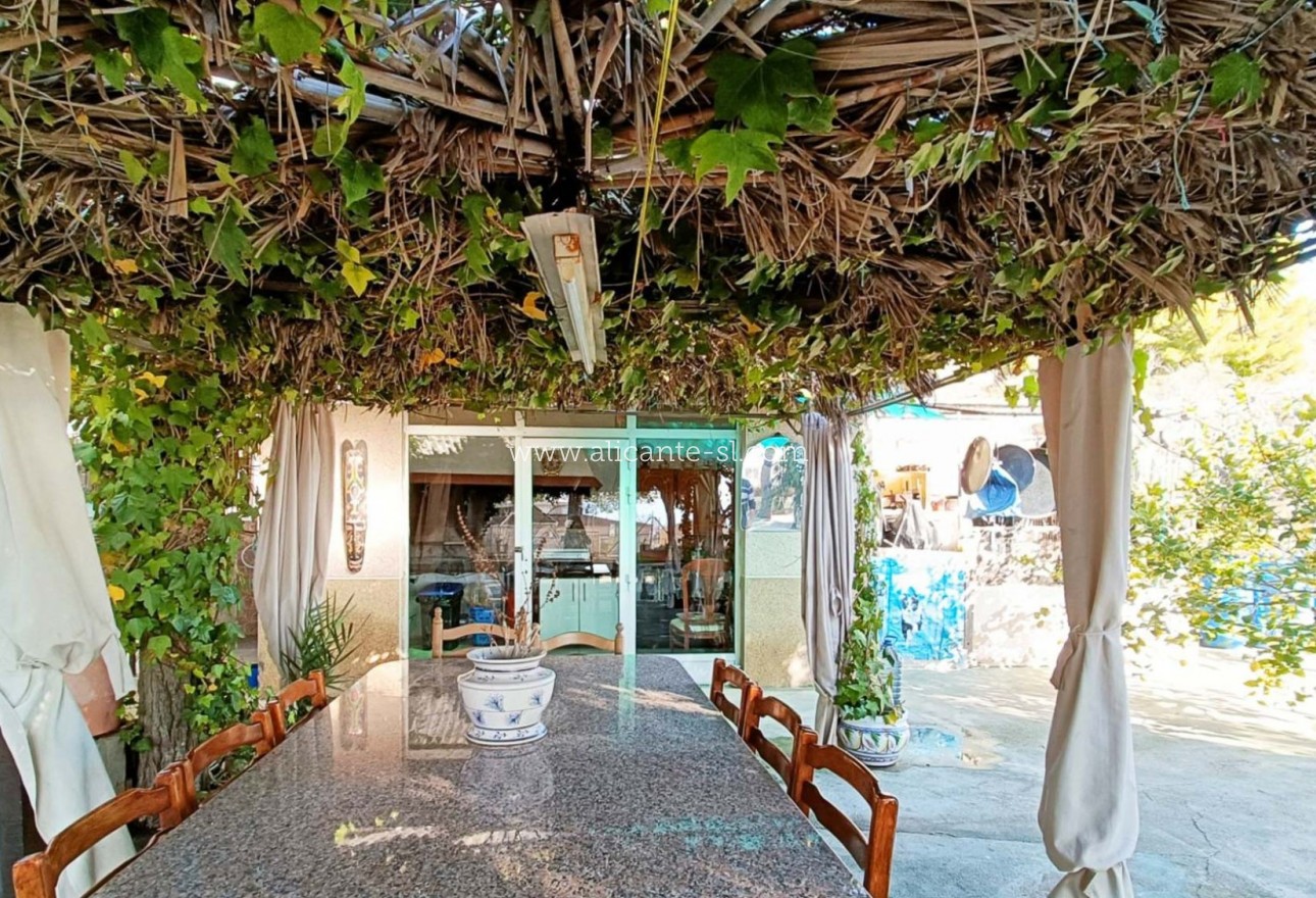 Sale - Villa  - La Romana