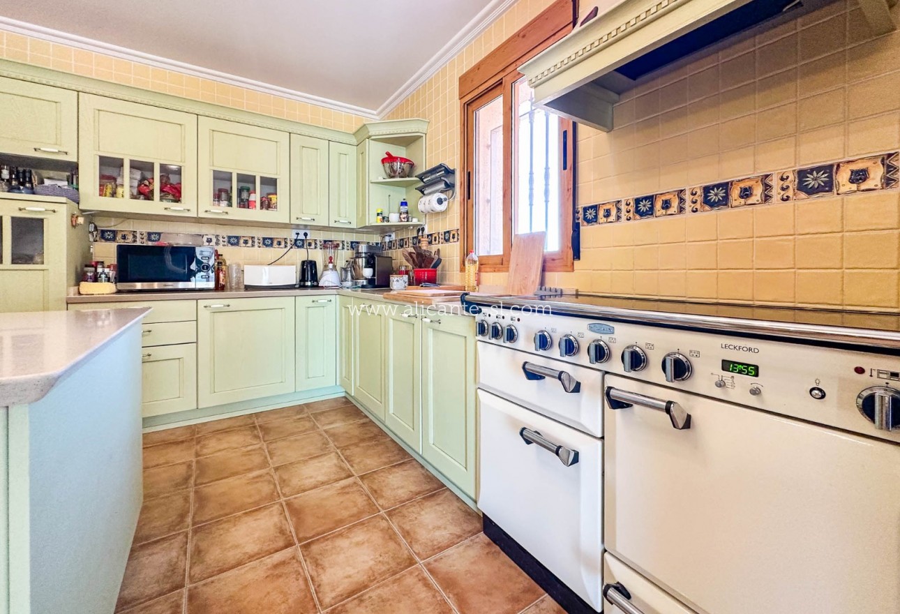 Sale - Villa  - La Romana