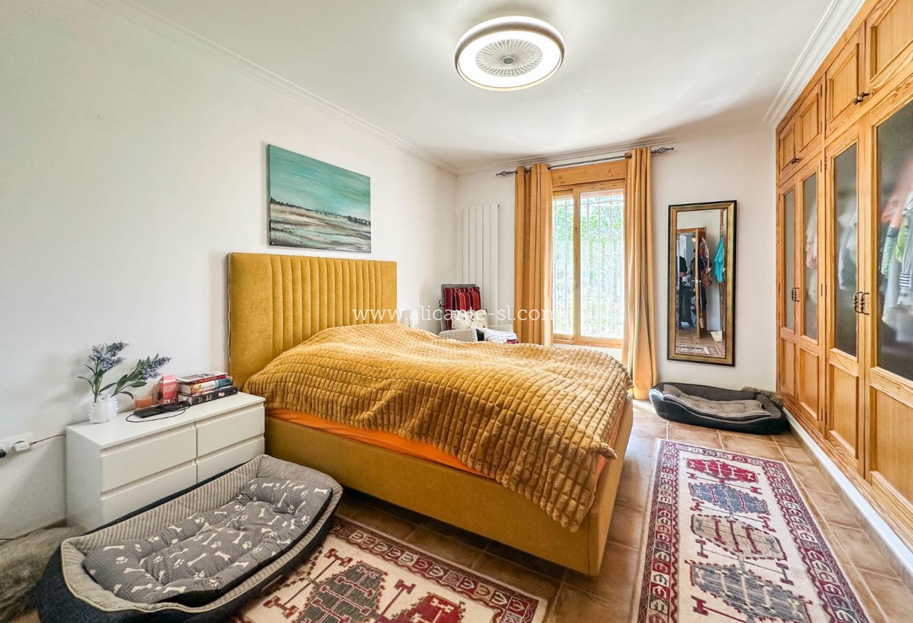 Sale - Villa  - La Romana