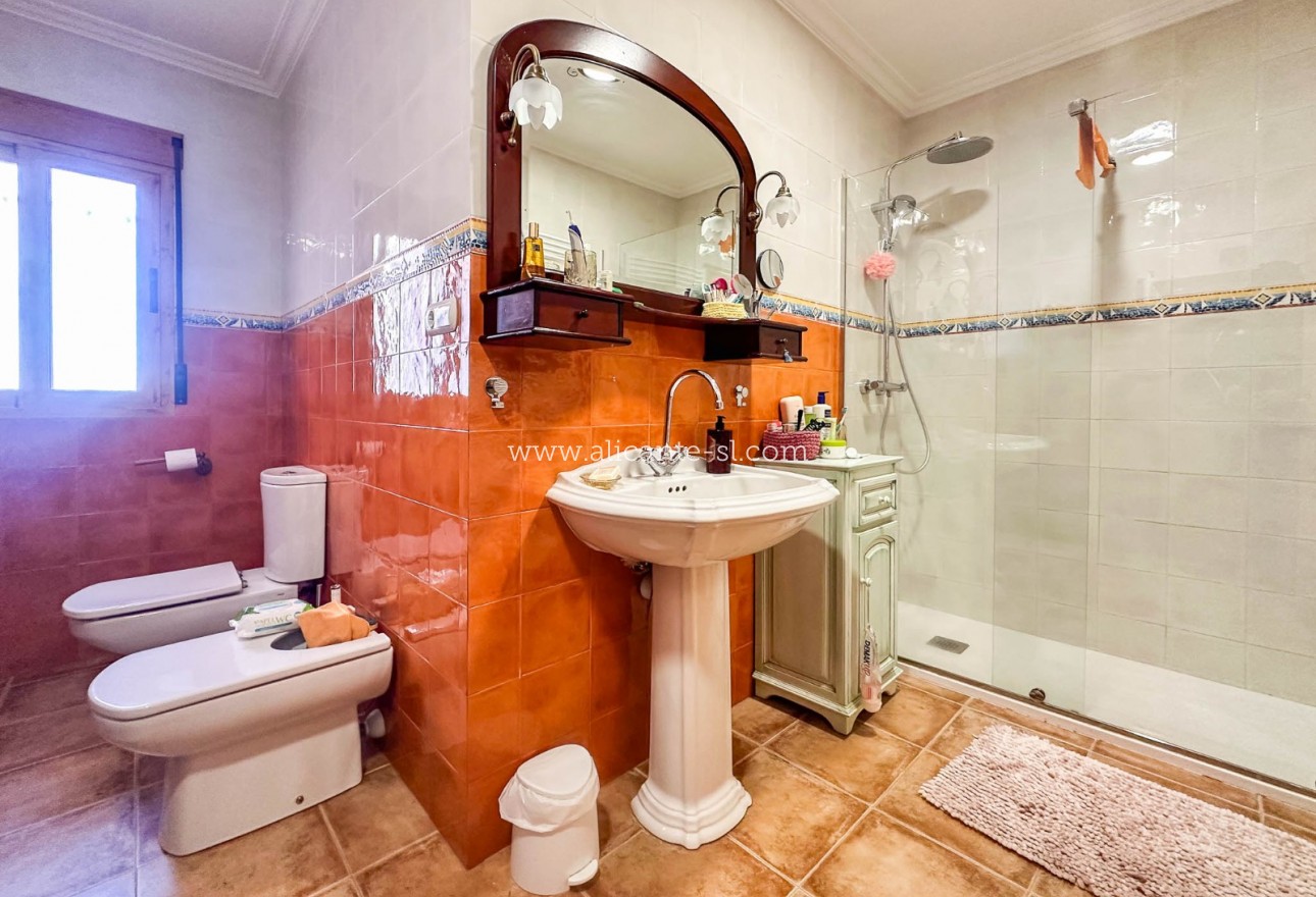 Sale - Villa  - La Romana