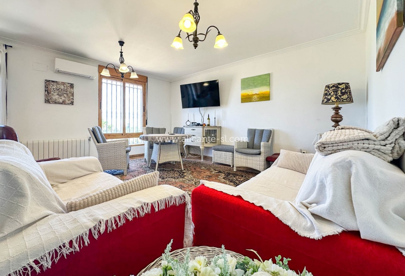 Sale - Villa  - La Romana