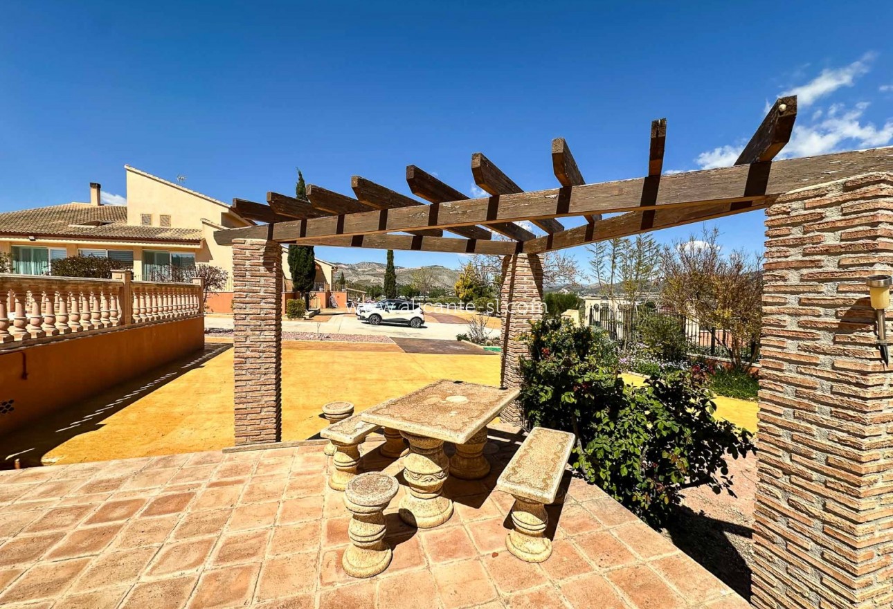 Sale - Villa  - La Romana