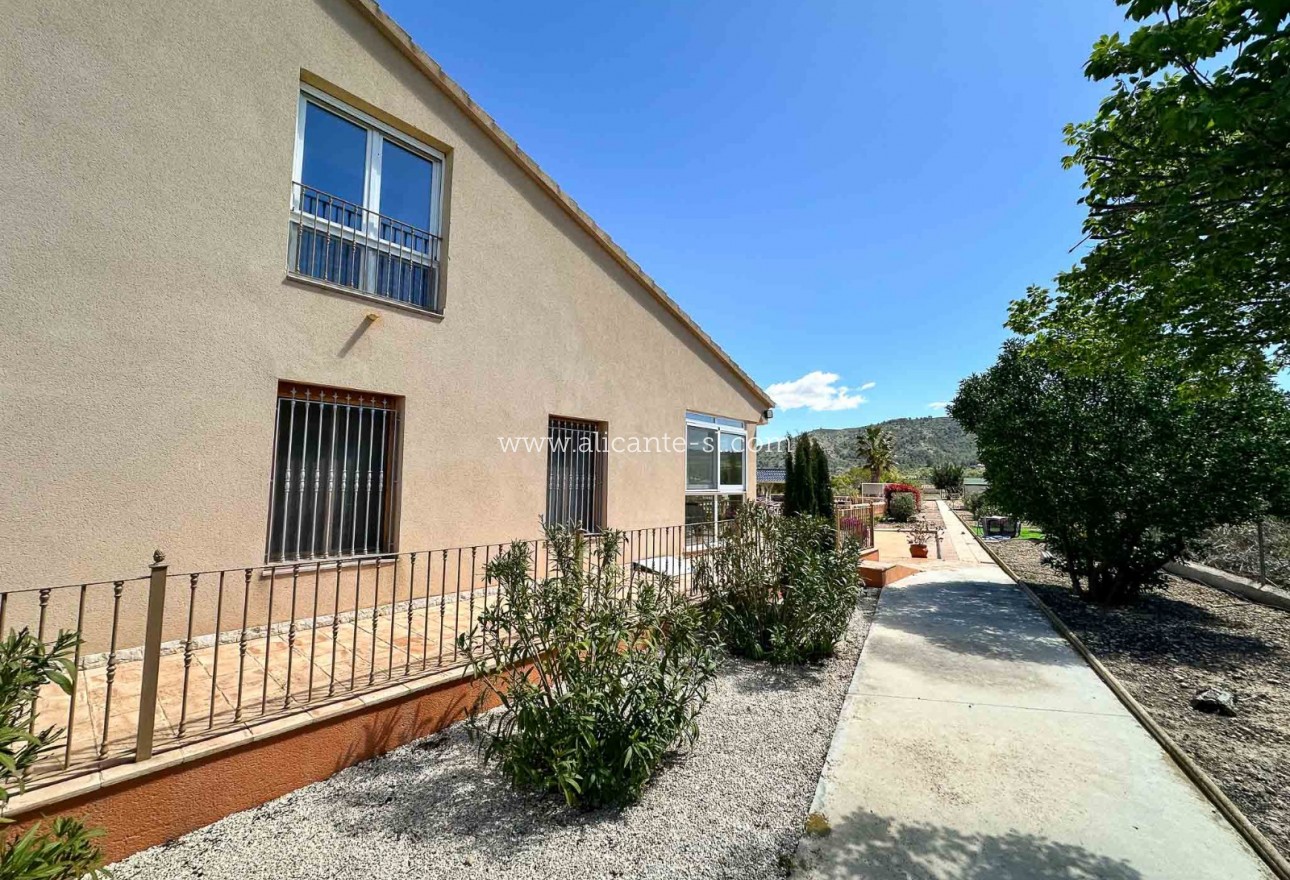 Sale - Villa  - La Romana