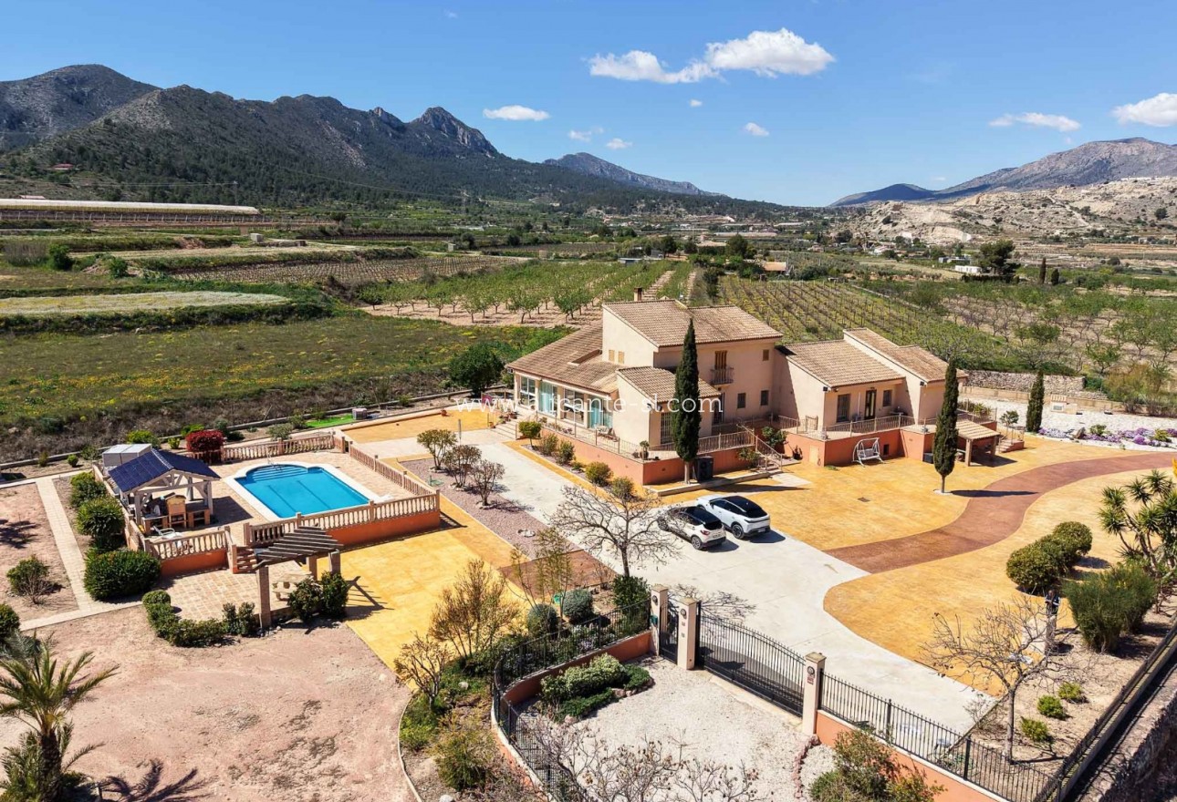 Sale - Villa  - La Romana