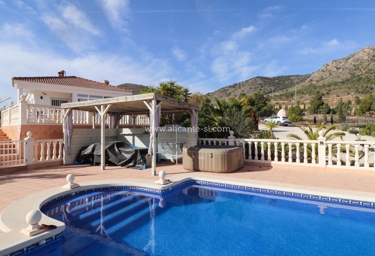 Sale - Villa  - La Romana