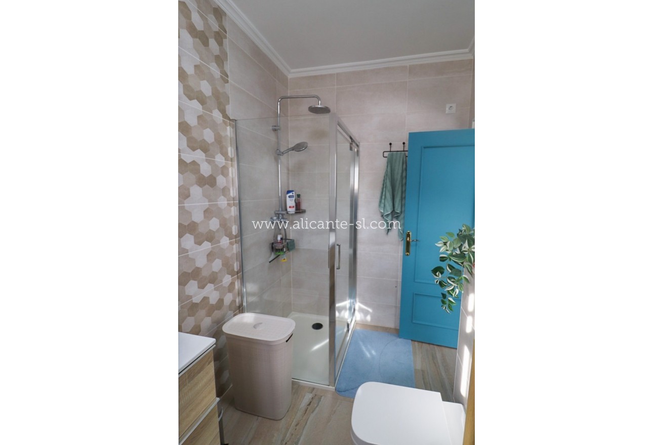 Sale - Villa  - La Romana