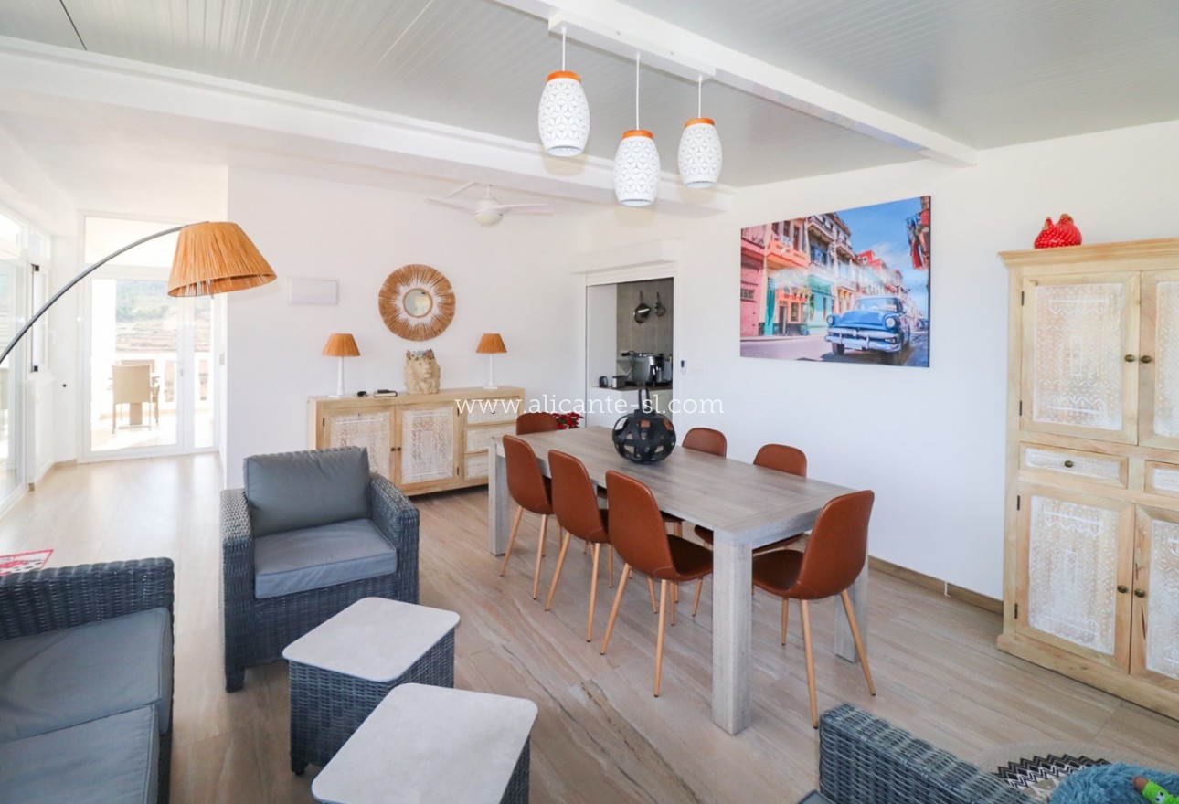 Sale - Villa  - La Romana