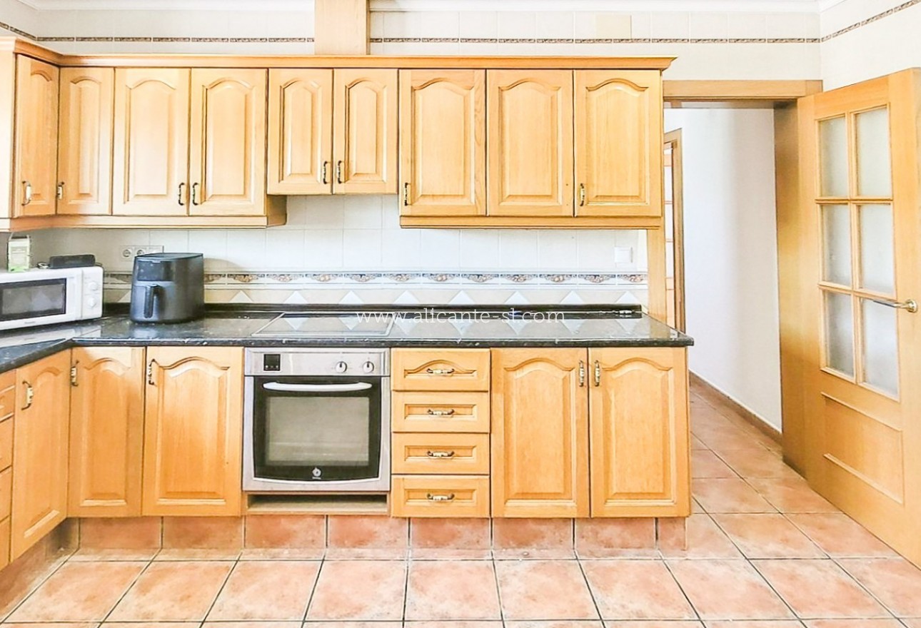 Sale - Villa  - La Romana