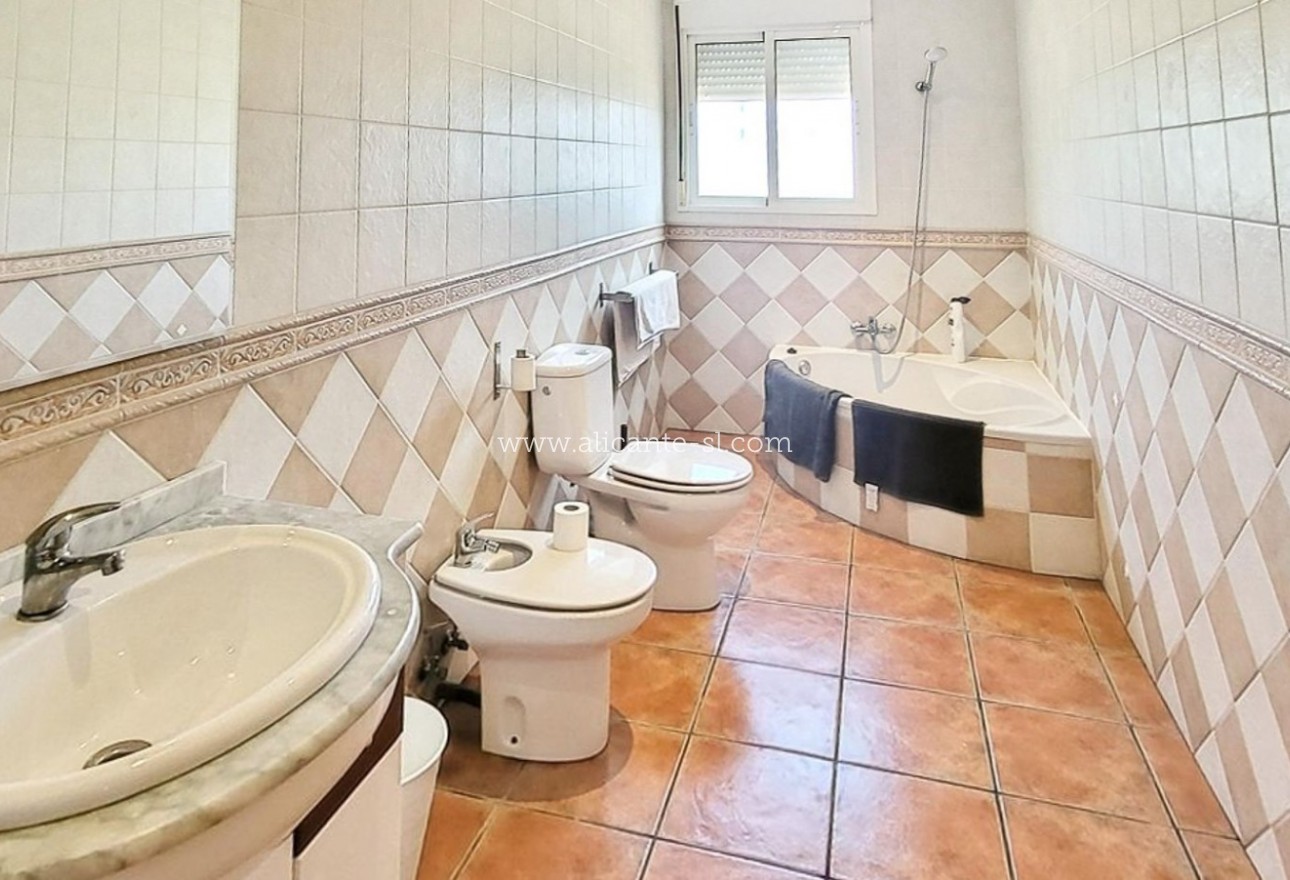 Sale - Villa  - La Romana