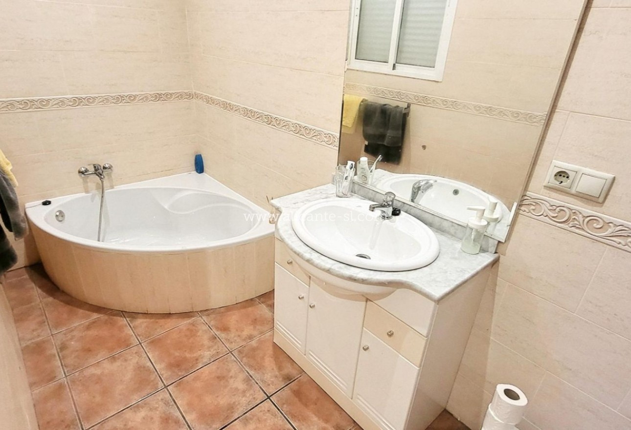 Sale - Villa  - La Romana