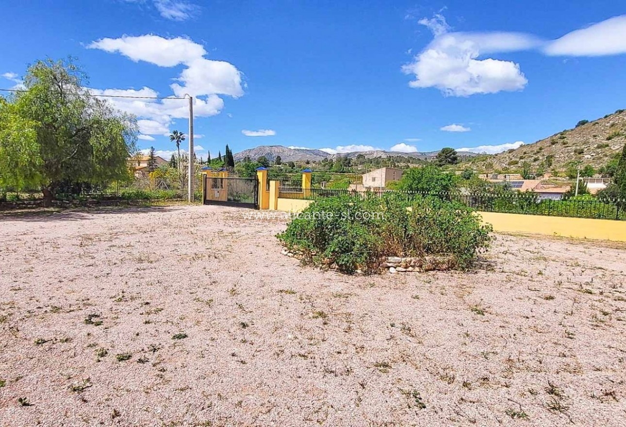 Sale - Villa  - La Romana