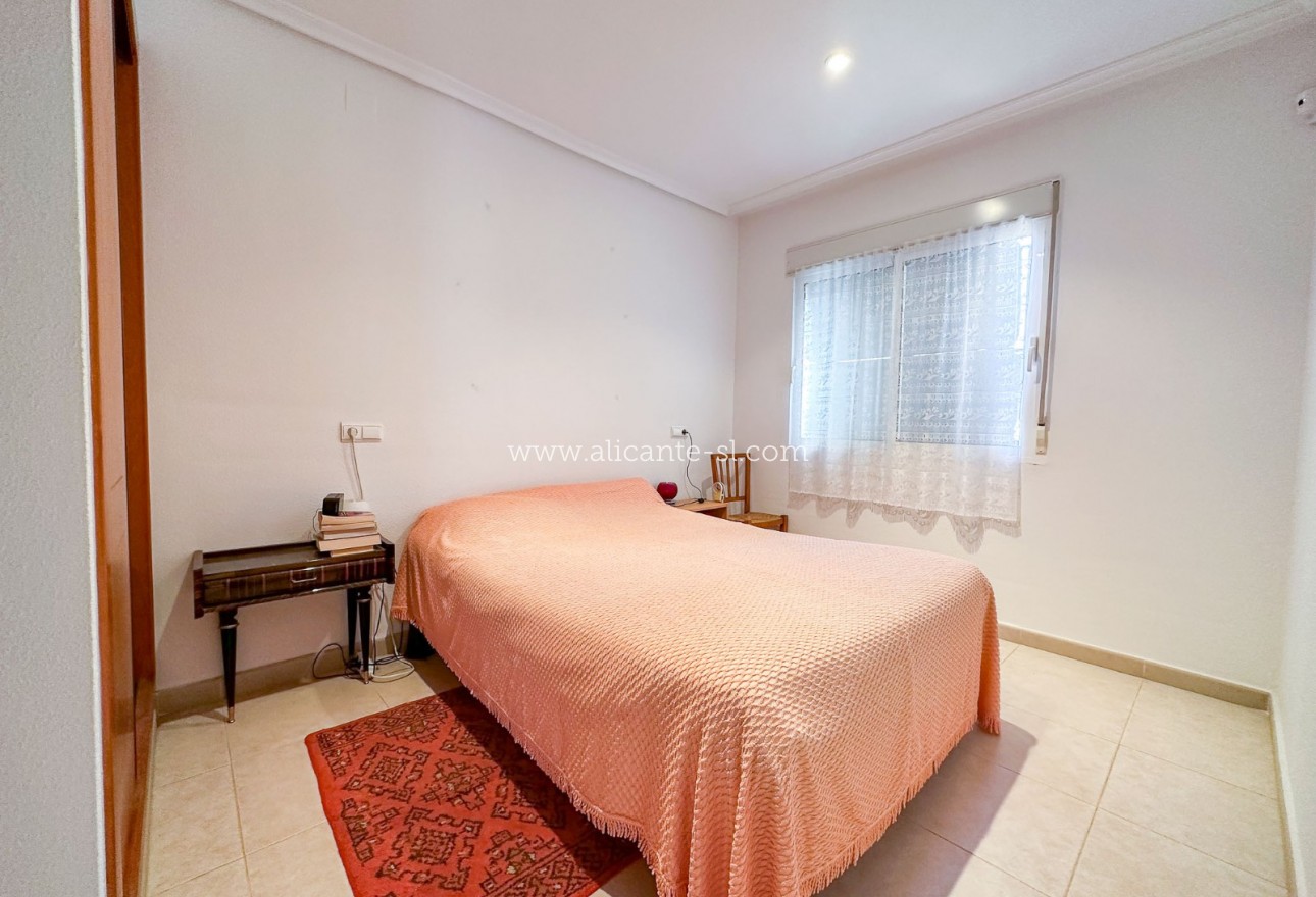 Sale - Villa  - La Romana