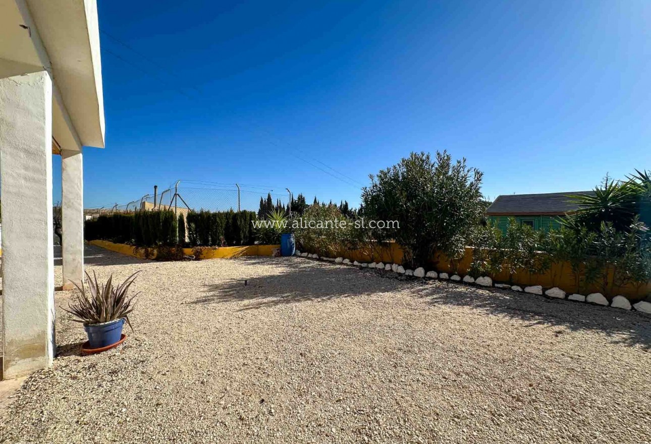 Sale - Villa  - La Romana