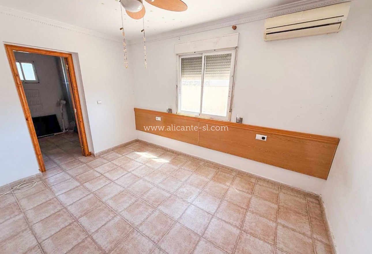 Sale - Villa  - Macisvenda
